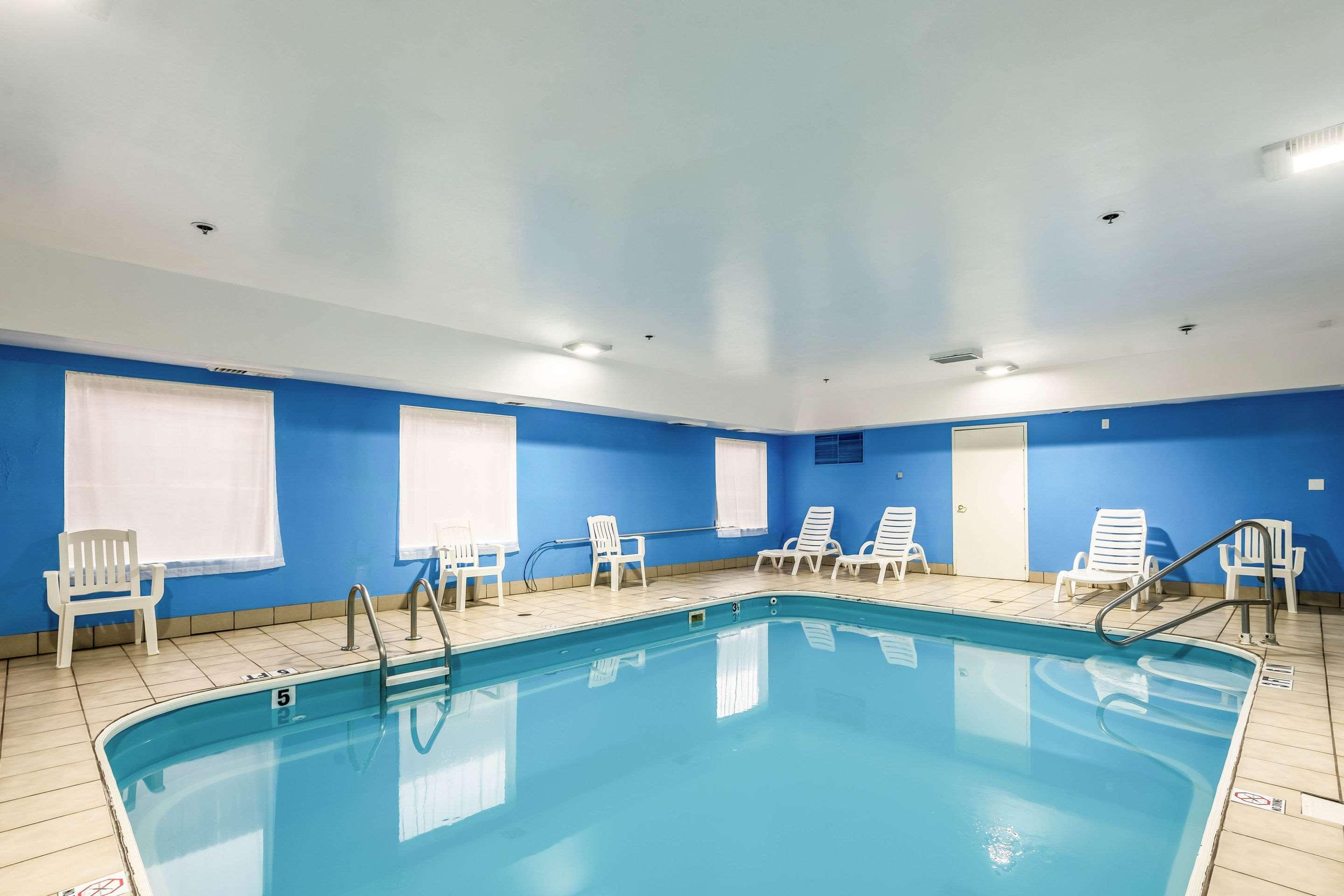 Comfort Inn & Suites Englewood Екстериор снимка